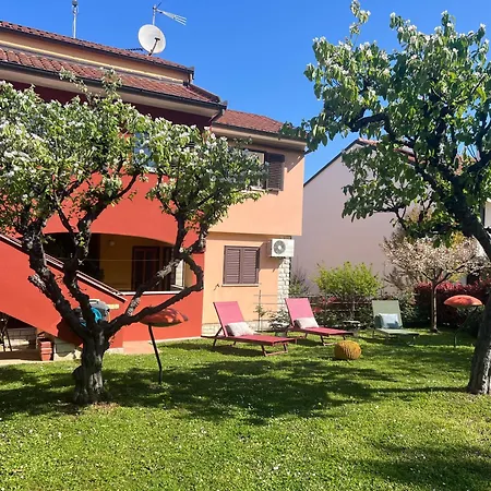 Valsabbia Apartment *